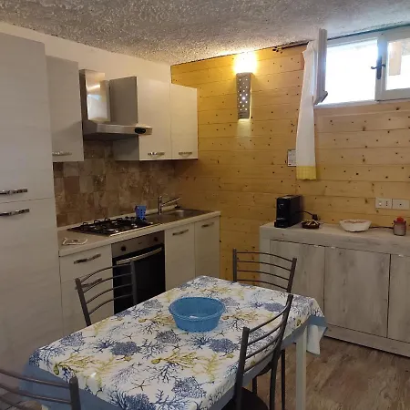 - In Seminterrato In Di Campagna, Piscina Fuori Terra A 4 Minuti Di Auto Dalla Citta Lägenhet Alghero