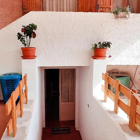 Apartament Alghero Guest House, Oasi Tra Gli Ulivi Con Piscina E Fresche Suites In Seminterrato *