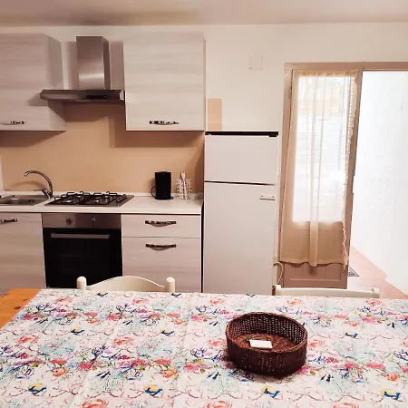 Apartament Alghero Guest House, Oasi Tra Gli Ulivi Con Piscina E Fresche Suites In Seminterrato Alghero