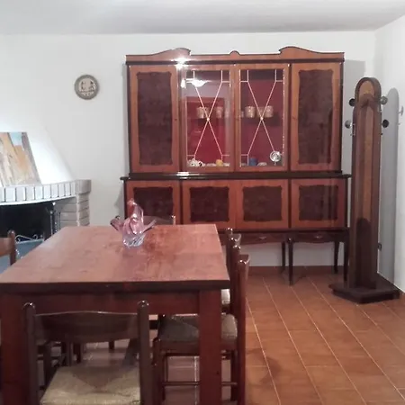 - In Seminterrato In Di Campagna, Piscina Fuori Terra A 4 Minuti Di Auto Dalla Citta Lägenhet