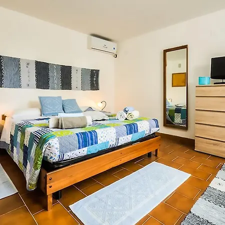 - In Seminterrato In Di Campagna, Piscina Fuori Terra A 4 Minuti Di Auto Dalla Citta Alghero