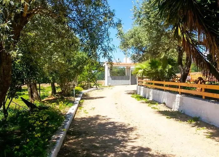 - In Seminterrato In Di Campagna, Piscina Fuori Terra A 4 Minuti Di Auto Dalla Citta