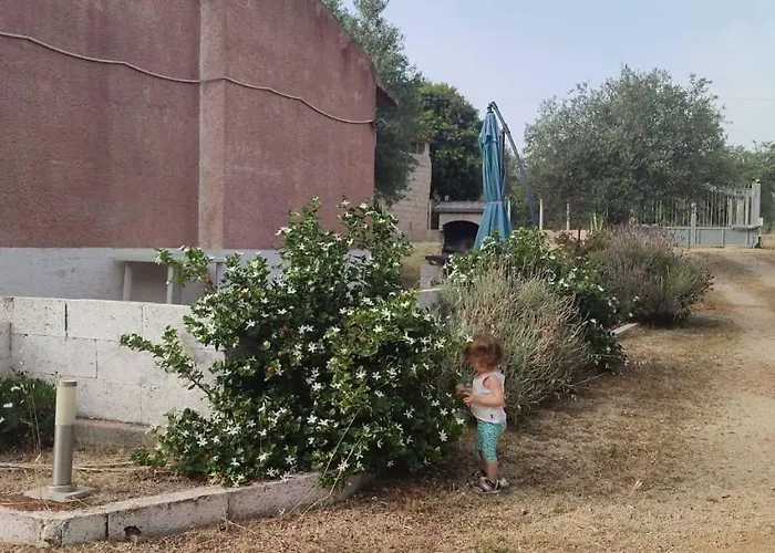 - In Seminterrato In Di Campagna, Piscina Fuori Terra A 4 Minuti Di Auto Dalla Citta Апартаменты